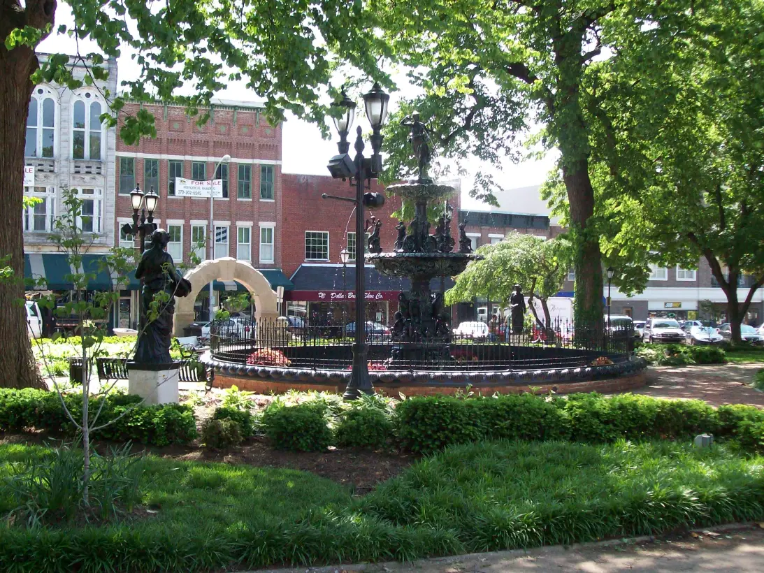 Bowling Green, KY location and cityscape