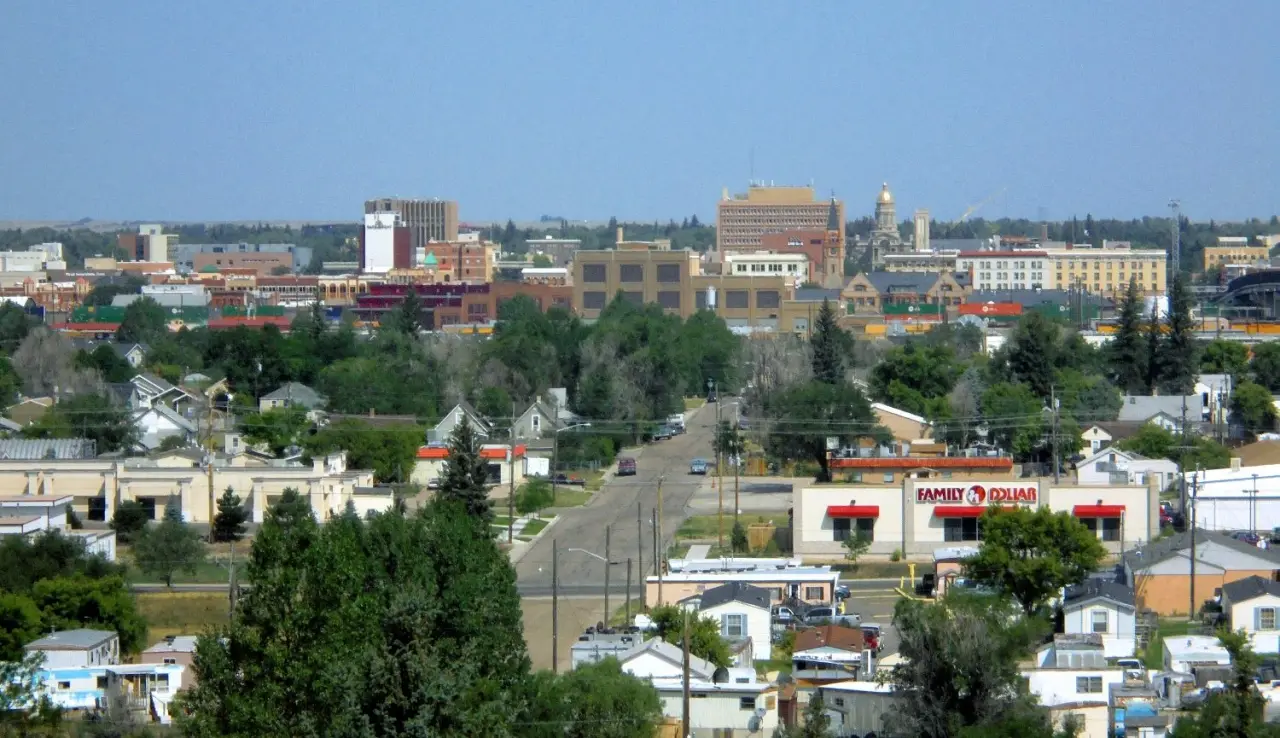Cheyenne, WY location and cityscape