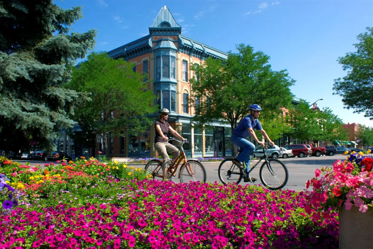Fort Collins, CO location and cityscape
